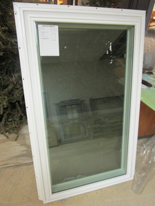 LINDSAY WINDOW 28 x 47
