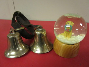 VINTAGE BELLS, CHRISTMAS SNOW GLOBE WITH DOG