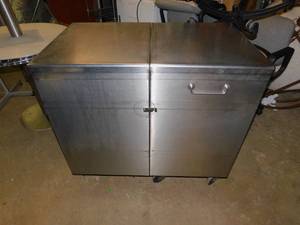 lot 4 image: Stainless Steel Storage Container