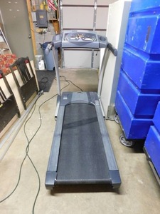 lot 25 image: LifeSpan Fitness TR2250-HR Treadmill