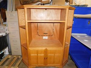 lot 33 image: Corner Entertainment Center
