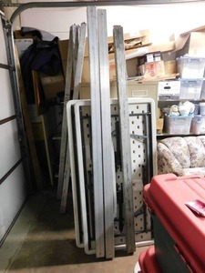 lot 38 image: 3 Aluminum Load Bars w Locking Ends