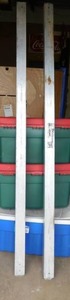 lot 39 image: 2 Aluminum Load Bars w Locking Ends