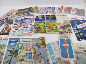 lot 10 image: Lot of Vintage Gas Station Advertising Road Maps