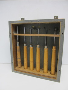 lot 13 image: Old Vintage Witherby Woodworking Chisel Set