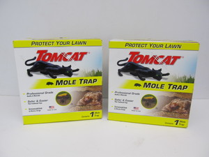 lot 18 image: 2 Brand New TOMCAT Mole Traps