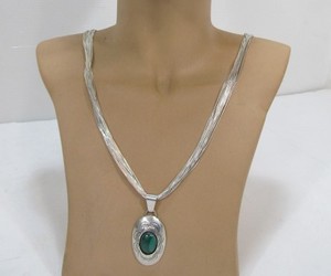 lot 63 image: Excellent Vintage Hand Made Signed Native American Sterling Silver Malachite Pendant Necklace