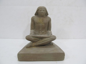 lot 76 image: ALVA Museum Replica Egyptian Sculpture