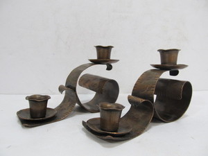 lot 95 image: Quality Vintage Signed Dated Craftsmen Inc Hand Made Copper Candle Holders