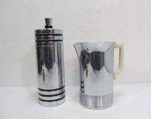 lot 96 image: Vintage 1930s Signed Deco Chrome CHASE Barware Pitcher & Cocktail Shaker