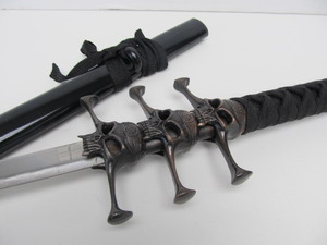 lot 141 image: Large Decorative Samurai Style Stainless Steel Sword wScabbard