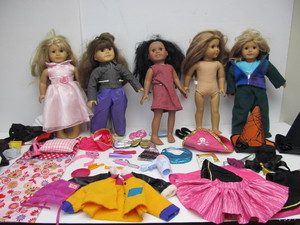 lot 151 image: Lot of 4 American Girl Dolls & 1 FCM Doll