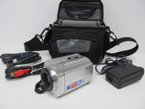 lot 153 image: Working SONY DCR-SR68 Video Camera wCase & Accessories