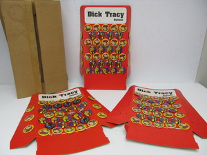 lot 177 image: 3 Vintage NOS 1989 DICK TRACY Movie Promo Button Displays