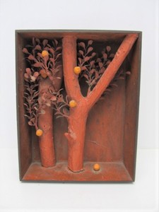 lot 161 image: Original Hand Made Folk Art Shadowbox Tree Artwork by Pete Bastiansen - Hamms Bear Artist