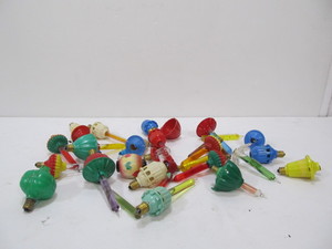 lot 185 image: Lot of Old Vintage Liquid Filled etc Christmas Lights