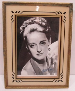 lot 188 image: BETTE DAVIS Hollywood Photo w1930s Deco Reverse Painted Glass Frame