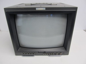 lot 129 image: Working Vintage JVC Model TM-R14U Professional Color Studio TV Monitor - Great for Retro Gaming