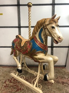 lot 1 image: Large Vintage Carousel Horse