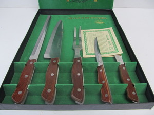 lot 252 image: NOS Unused Vintage MAXAM Cutlery Set wOriginal Box