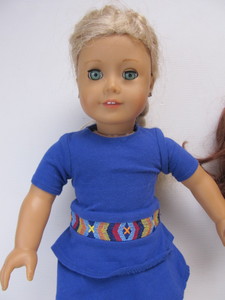 lot 268 image: 2 Genuine AMERICAN GIRL Dolls