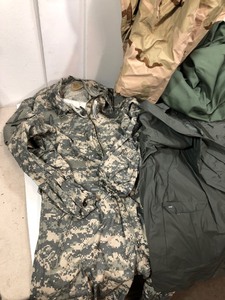 lot 290 image: Large Lot of Modern Military Gear Jackets Sleeping Bag Boots etc