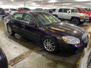 lot 2 image: 2008 Buick Lucerne CXL