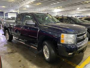 lot 7 image: 2007 Chevrolet Silverado 1500 1LT 4x4