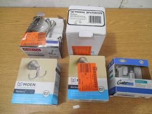 lot 118 image: Lot of Hooks & Paper holder