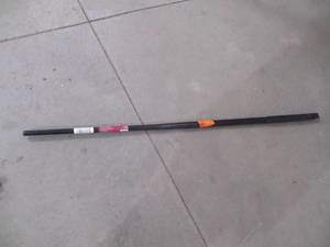 lot 181 image: Husky 60 in. Pinch Point Bar