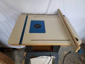 lot 8 image: Rockler Router Table