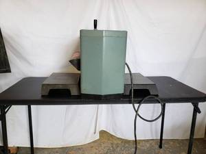 lot 16 image: Delta 12 Portable Planer