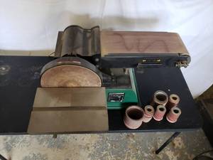 lot 17 image: MasterForce 6x 9 Belt Disc Sander