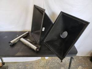 lot 21 image: Craftsman Rolling Sawhorse Support Stands