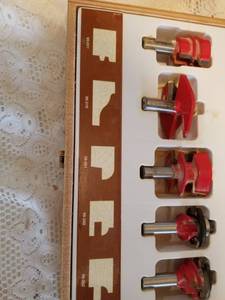 lot 60 image: Freud Cabinet Set Router Bits