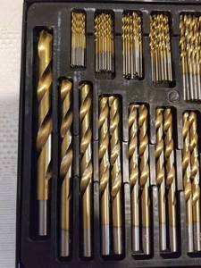 lot 69 image: Large Set of Drill Bits