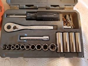lot 85 image: Collection or Ratchet Sets