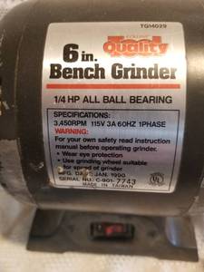 lot 95 image: Collins Quality Tool 6 Bench Grinder