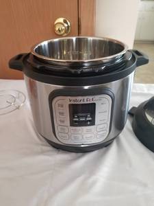 lot 129 image: Instant Pot