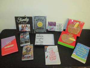 lot 27 image: Home Dcor, Books 1C...