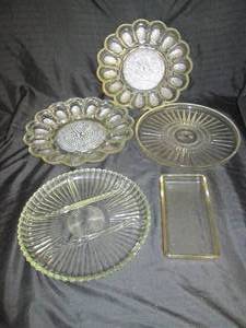 lot 43 image: 5 Glass Serving Trays 10B...