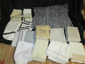 lot 54 image: Large Lot of Pillow Shams, Mostly L...