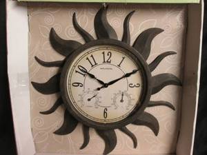 lot 62 image: 19 IndoorOutdoor Sun Clock with T...