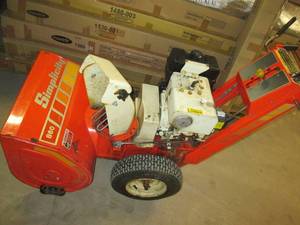 lot 17 image: Simplicity 860 Snow Blower ...