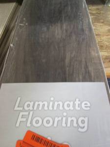 lot 93 image: Laminate Flooring (Lakeshore P. Hea...