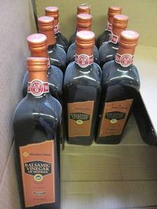 lot 115 image: Members Mark Balsamic Vinegar (10 p...