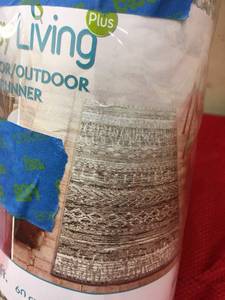 lot 182 image: Easy Living Runner, Retail $18.99