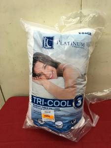 lot 207 image: LC Platinum Jumbo 2 Pk Pillows,Retail $19.99