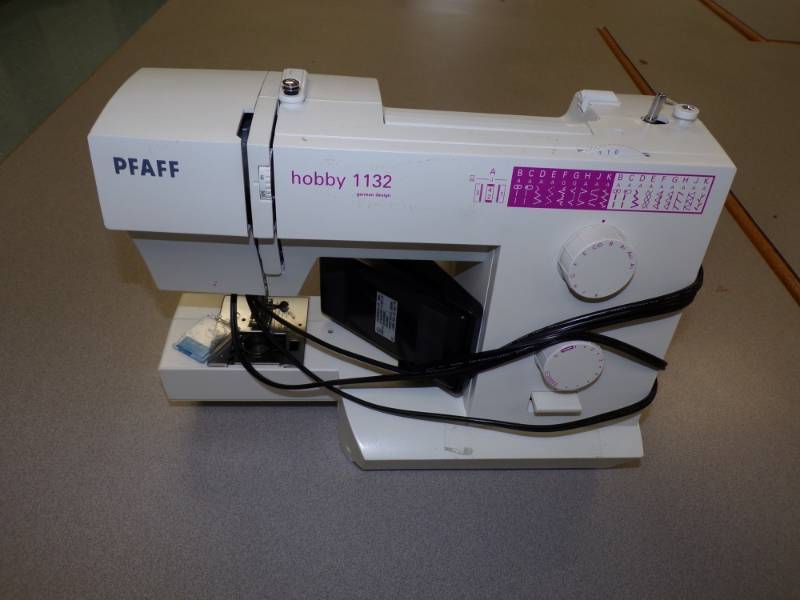 PFAFF hobby 1132 Sewing Machine | Advanced Sales Perham Public Schools  Auction #276 | K-BID