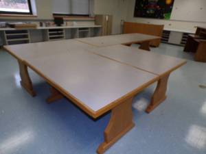 lot 1 image: 5 Wood Tables 41 x 59